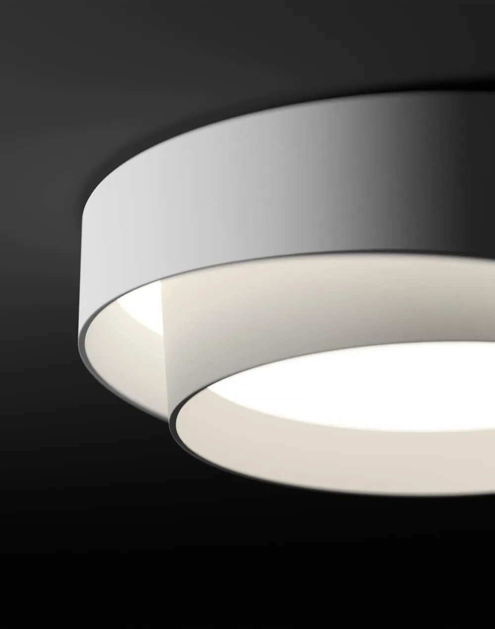 Centric ceiling light