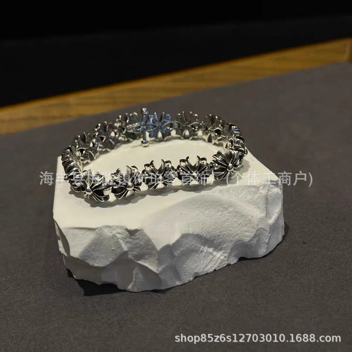 chrome hearts crusader flower bracelet