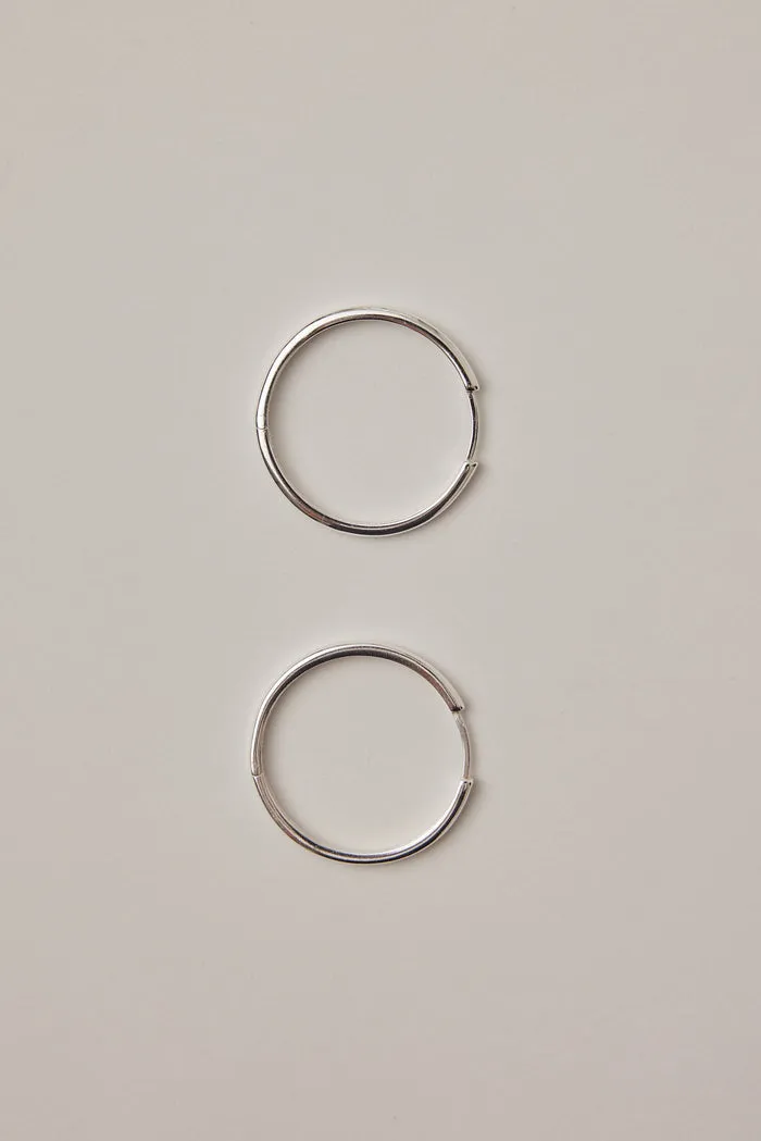 Englund1917 - Classic Silver Hoops Large