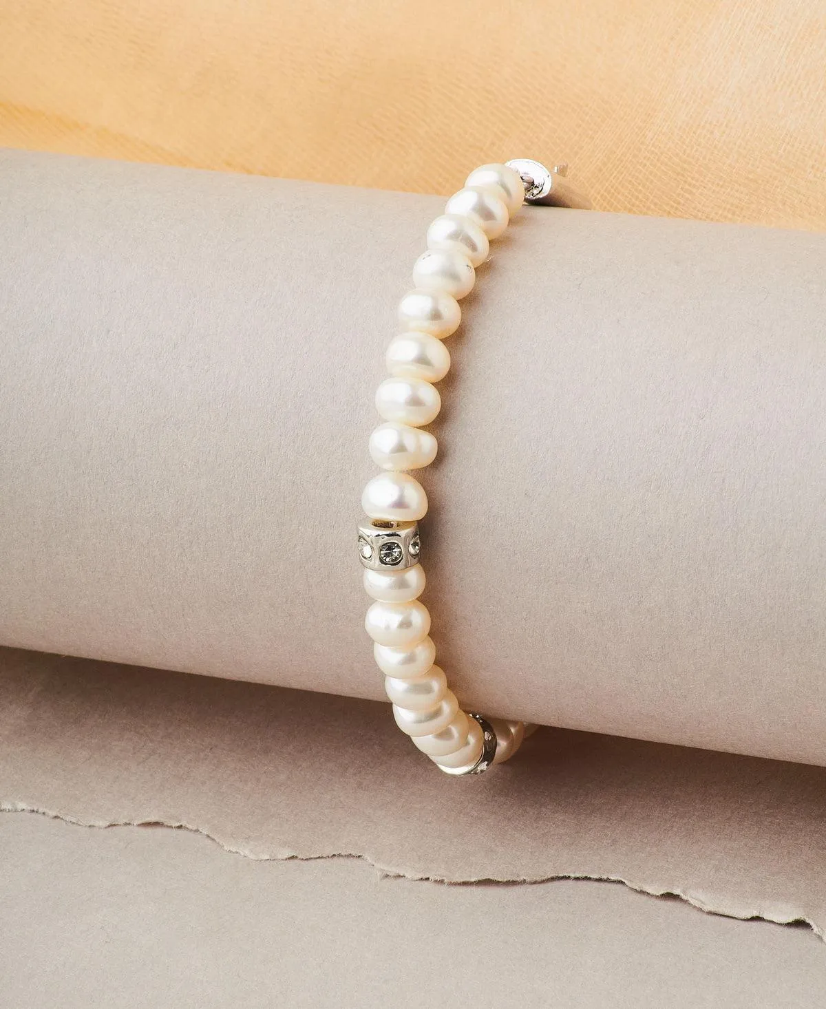 Fashionable Stone Studded Ring Pearl Bracelet