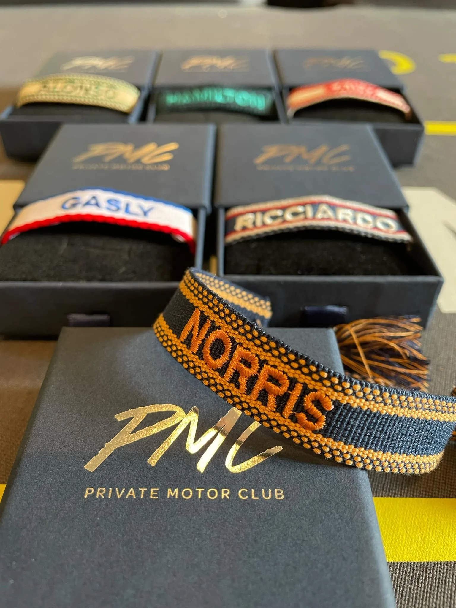 FORMULA ONE WRISTBANDS / BRACELETS/ NORRIS / HAMILTON/ ALONSO