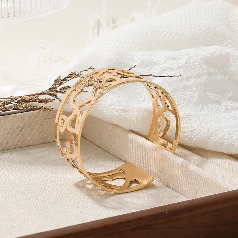 Heartfelt Hollow Love Metal Bracelet - European & American Fashion Jewelry