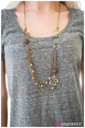 Paparazzi Necklace ~ Shake It Up - Brass