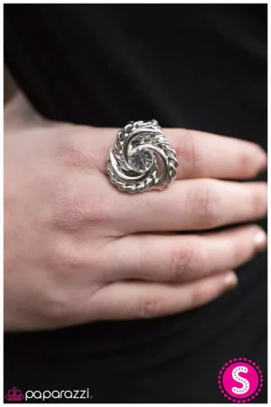 Paparazzi Ring ~ Eye Of The Hurricane - White